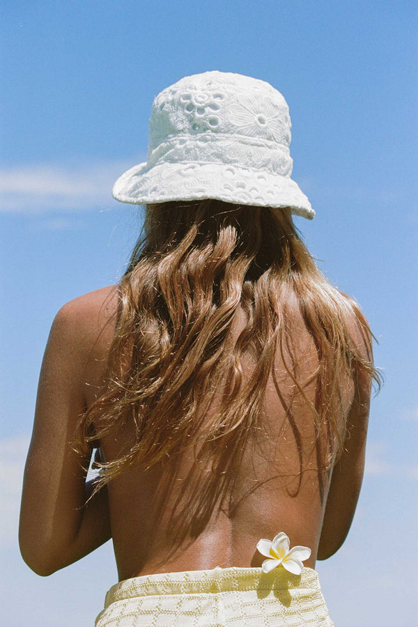 Voyage Bucket - Cotton Bucket Hat in White