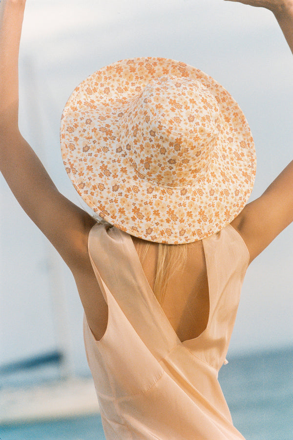 Holiday Bucket - Cotton Bucket Hat in Pink